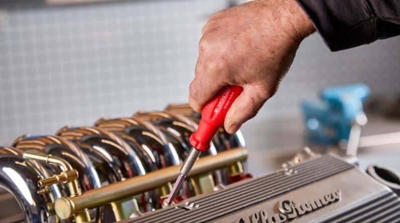 Photo Car Auto Technicians