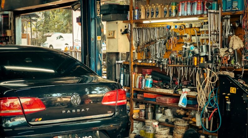 Photo Car Auto Technicians