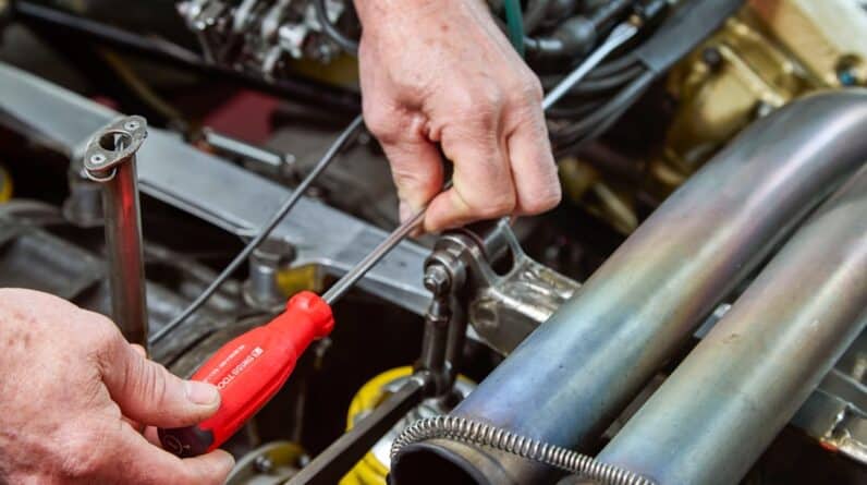 Photo Car Auto Technicians