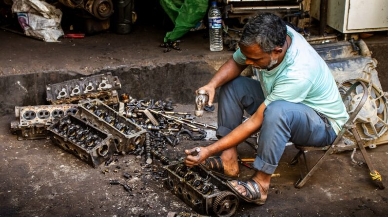 Photo Car Auto Technicians